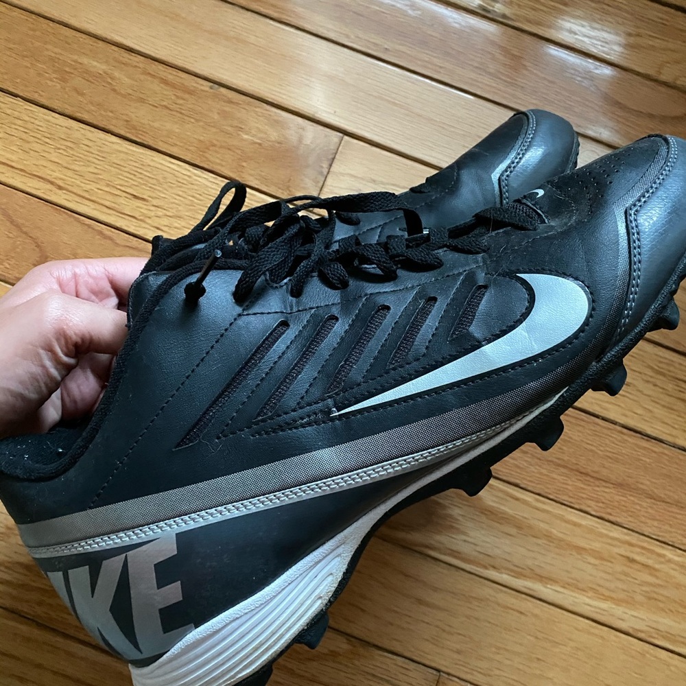 💜SOLD💜Nike football cleats - Picture 5 of 6